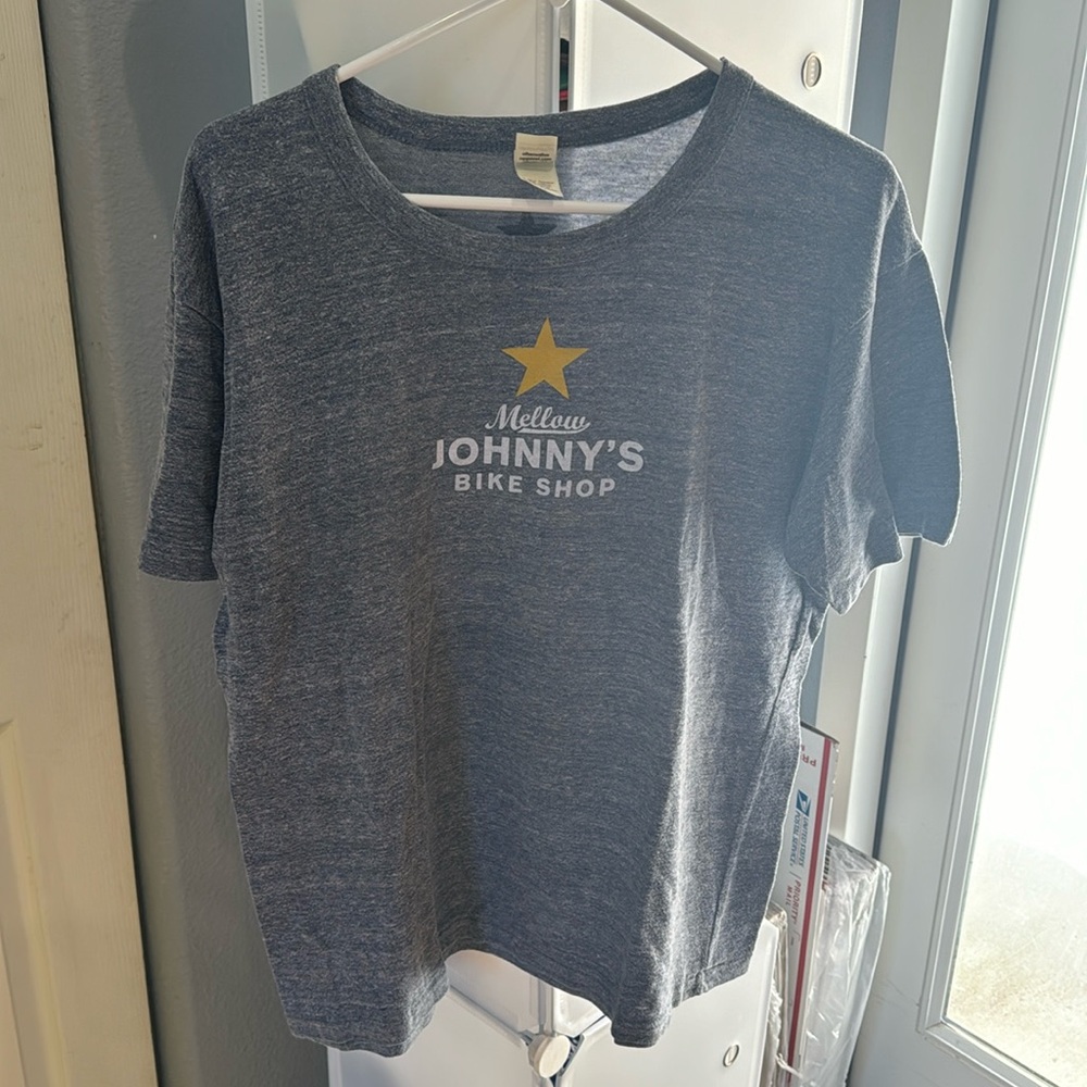 Mellow Johnny’s Bike Shop T shirt